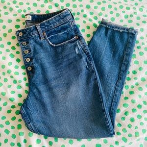 Abercrombie & Fitch Curvy Love Jeans